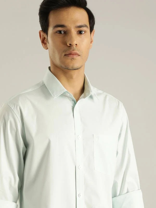 Indian Terrain Men Solid Green Shirt